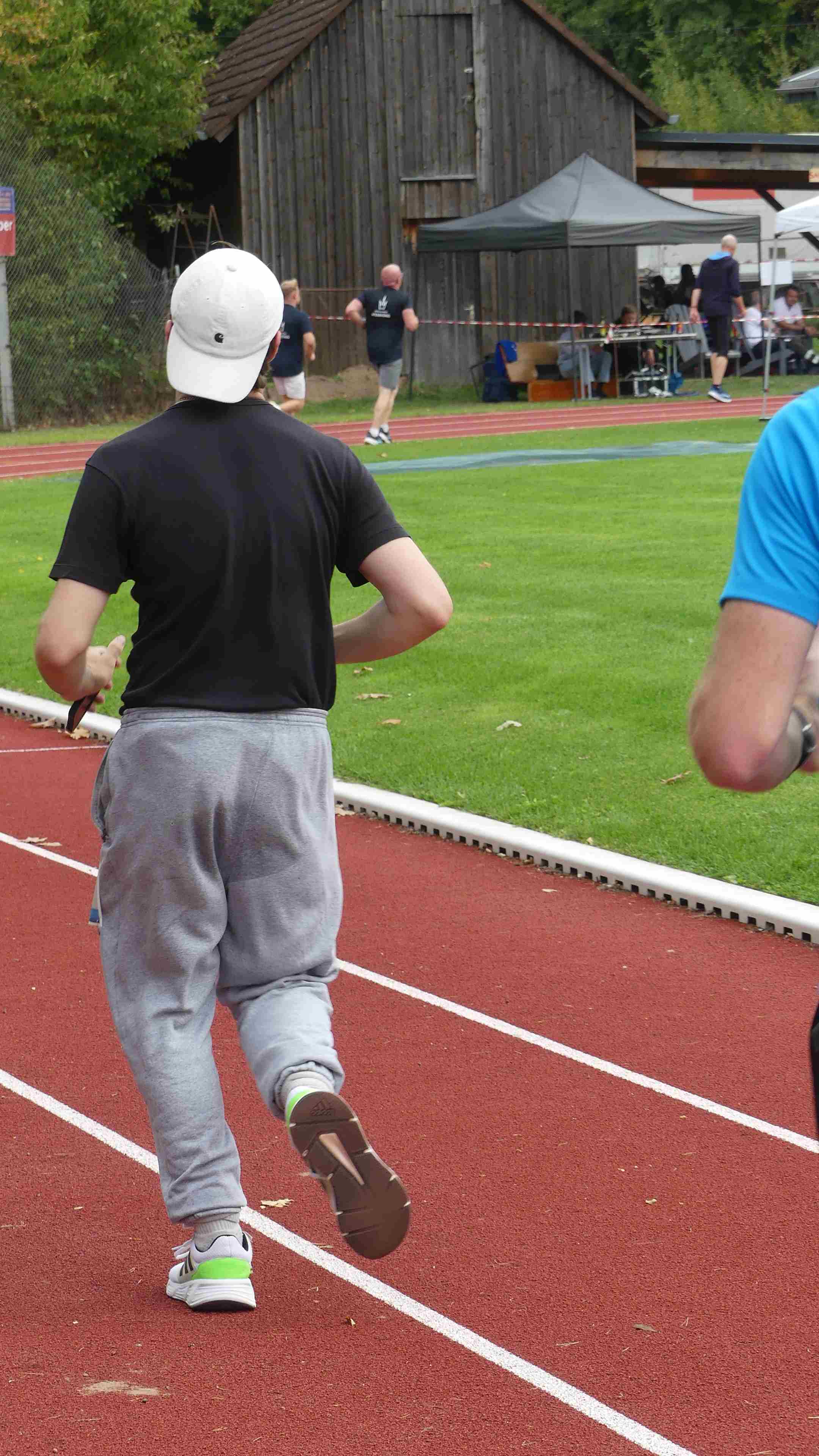 Bild vom 15. Benefizlauf im Jahr 2025. Dies ist das 273. Bild.